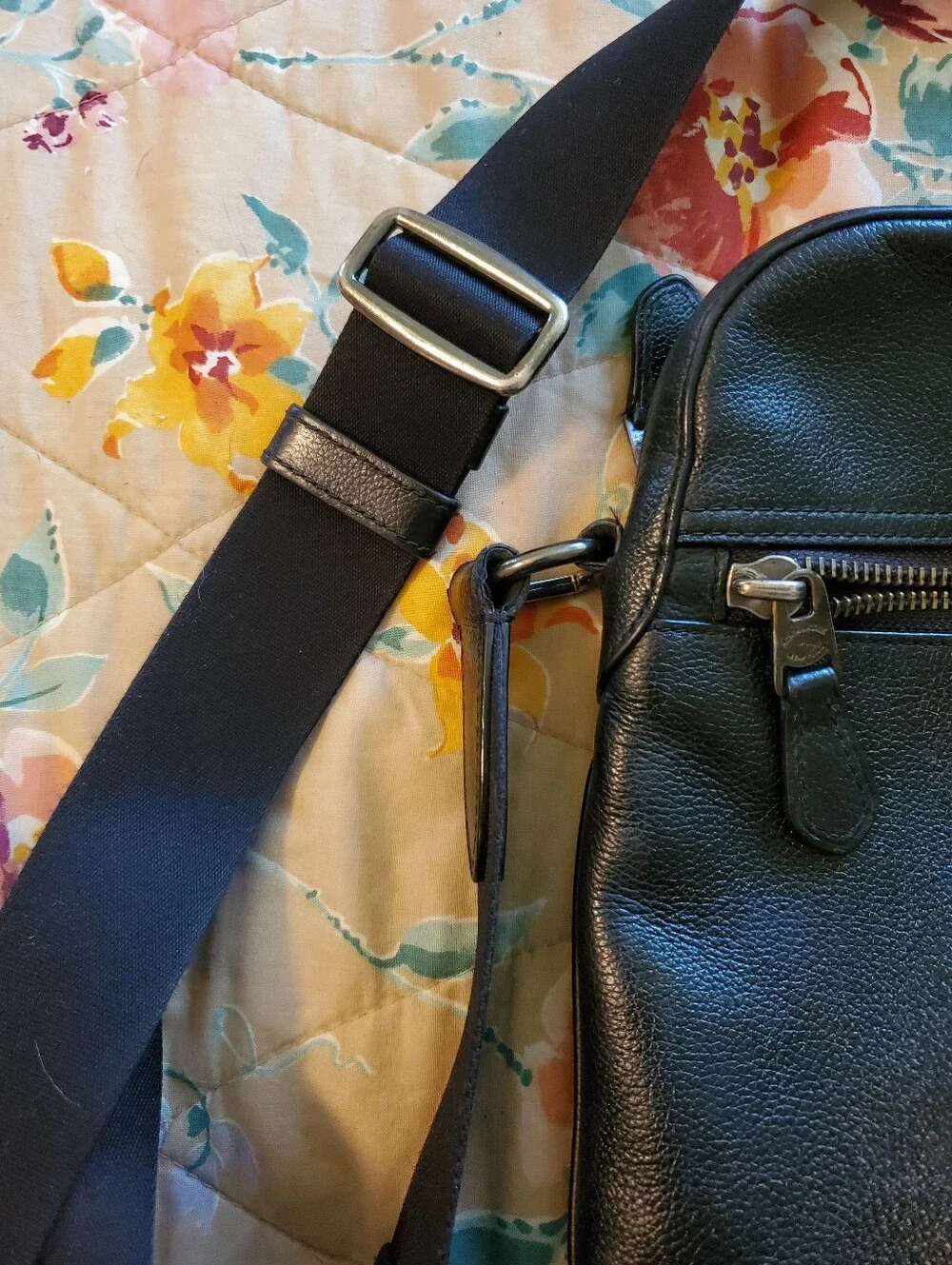 Coach Women’s Black Leather Crossbody Bag